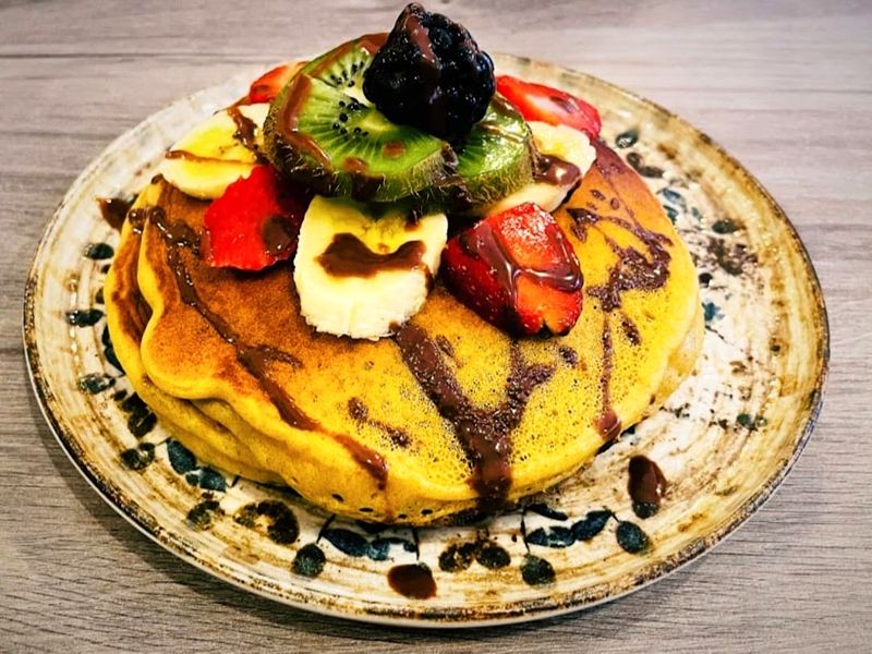 Mokambo Sevilla. Detapasconchencho