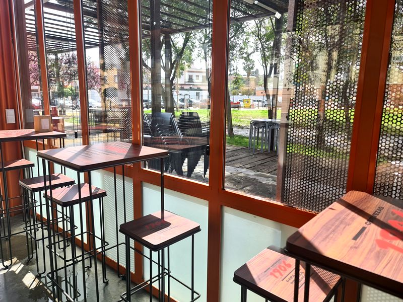 Victoria Garden Kiosco Bar. Detapasconchencho