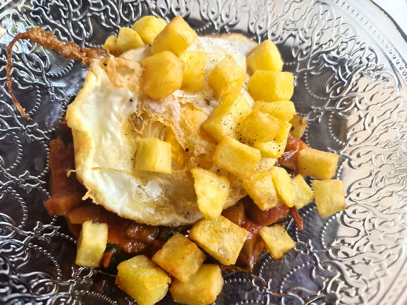 Carmen y Vino. Detapasconchencho