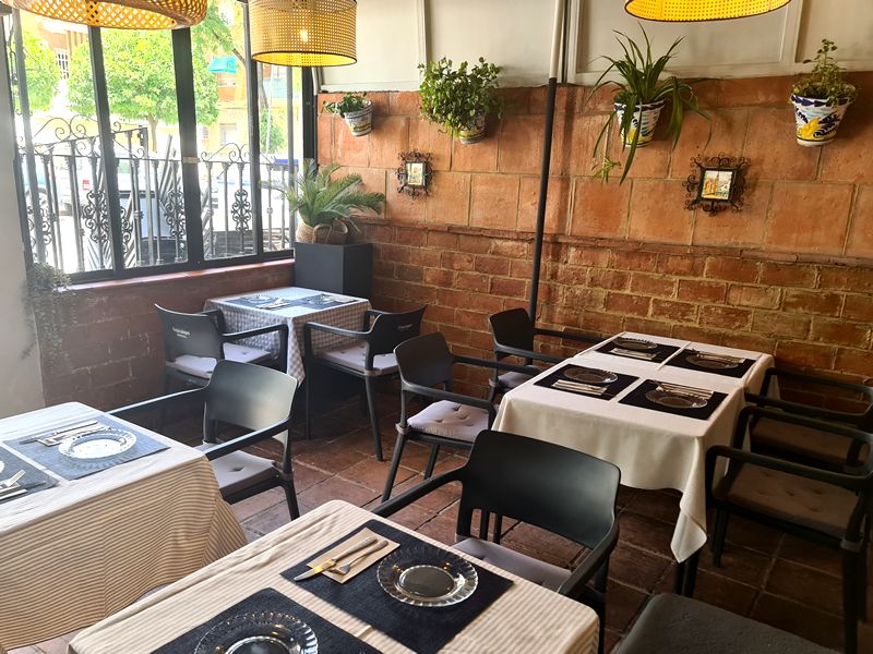 Carmen y Vino. Detapasconchencho