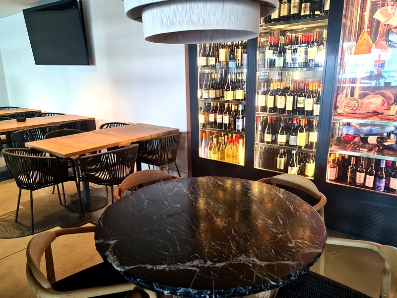 Icónico Bar & Restaurant. Detapasconchencho