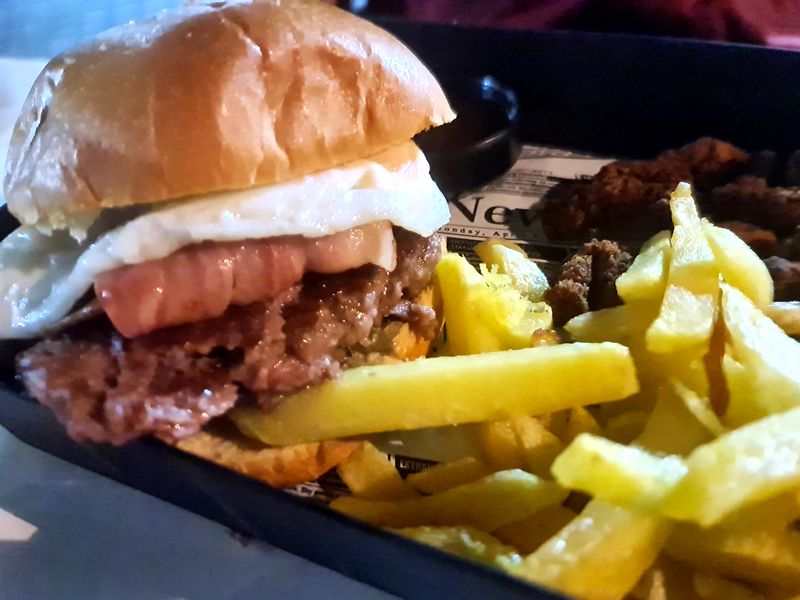 La Lola Abacería y Tapas. Detapasconchencho