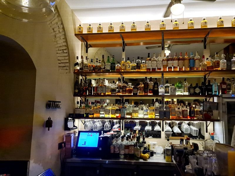 Tremenda Muela Cocktail Bar. Detapasconchencho